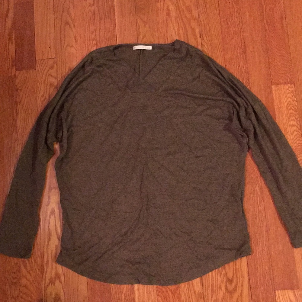 Active wear shirt